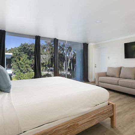 La Jolla Resort Исламорада Екстериор снимка