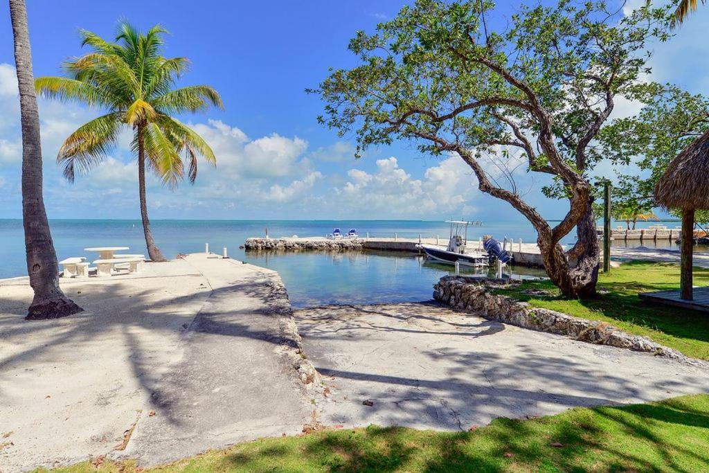 La Jolla Resort Исламорада Екстериор снимка